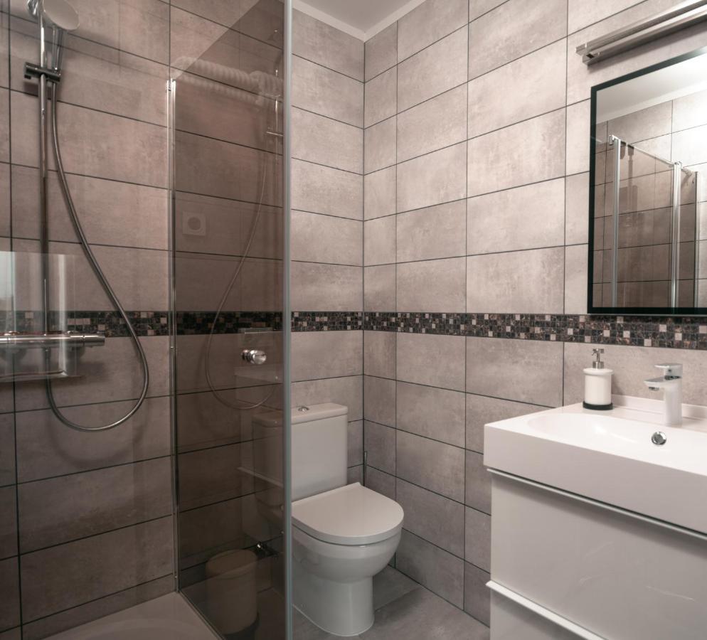 Laurentroom Center Ukmerge Exterior photo
